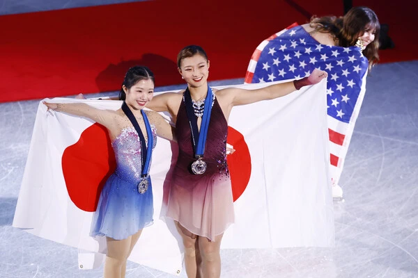 全日本選手権での優勝争いが期待される中井亜美（左）と坂本花織 photo by Noto Sunao（a presto）