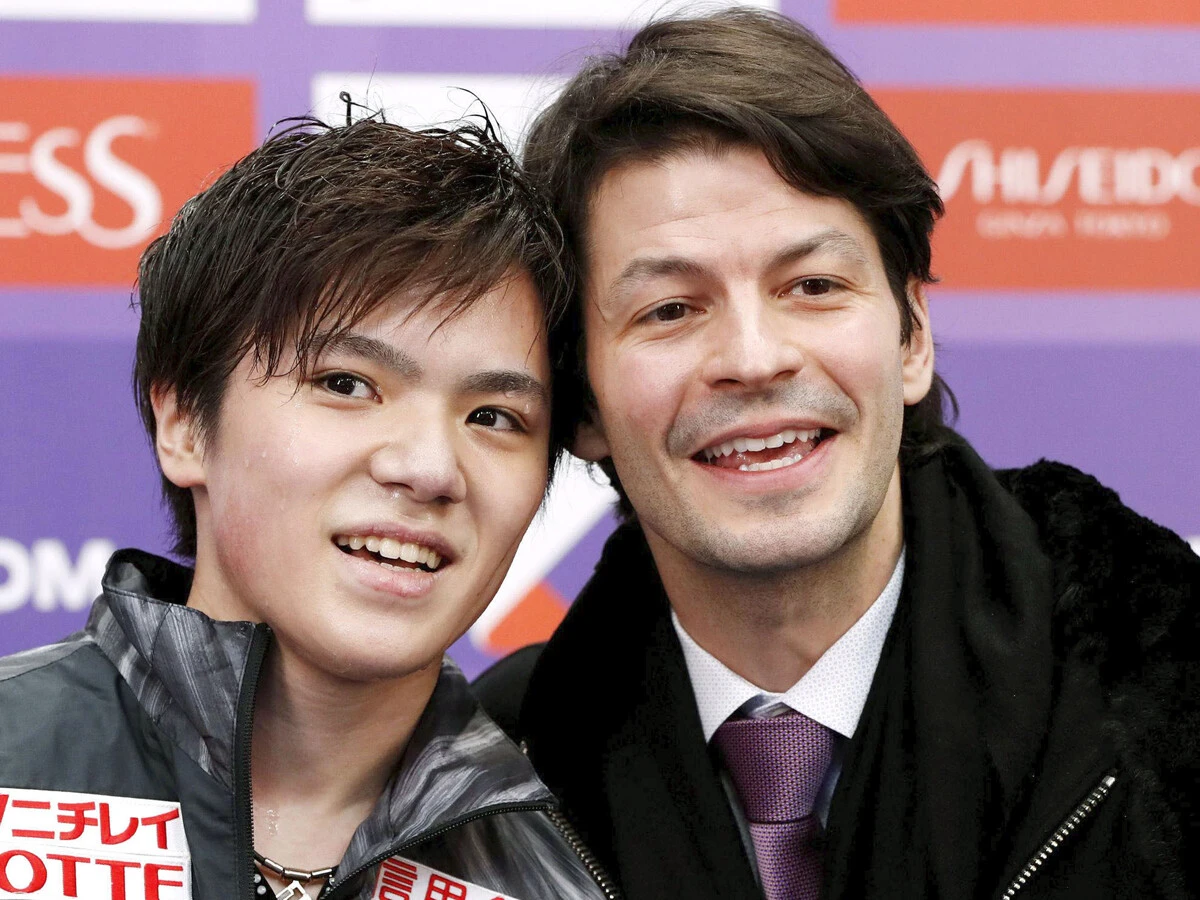 どん底を味わった宇野昌磨が笑顔を取り戻した出会い　五輪連続メダル、世界王者......栄光の裏側にあった苦悩