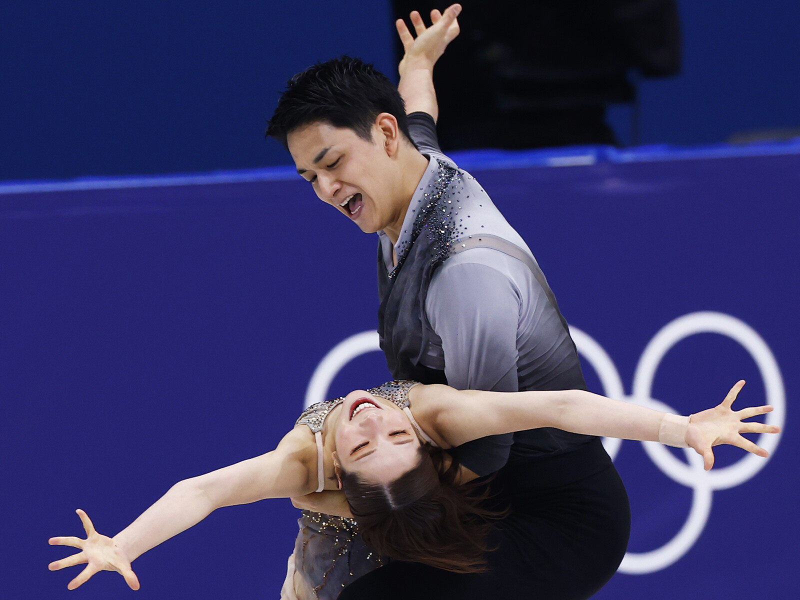 【ミラノ五輪】「りくりゅう」が大貢献　かつて想像できなかったフィギュア団体銀メダルの意義