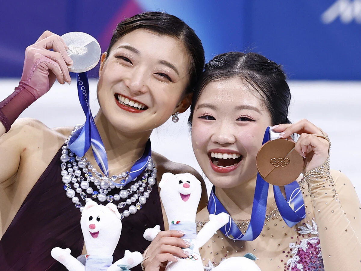 【ミラノオリンピック】坂本花織から中井亜美へ 健闘を称え合う姿に見る「美しい世代交代」