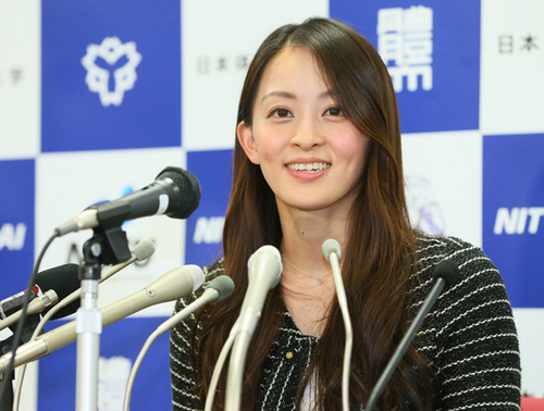 体操女子の田中理恵はロンドン五輪から１年以上経ってから引退を表明した