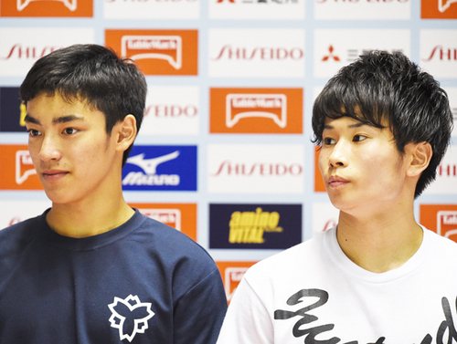 世界選手権に出場する大学１年生コンビの白井健三（左）と萱和磨（右）
