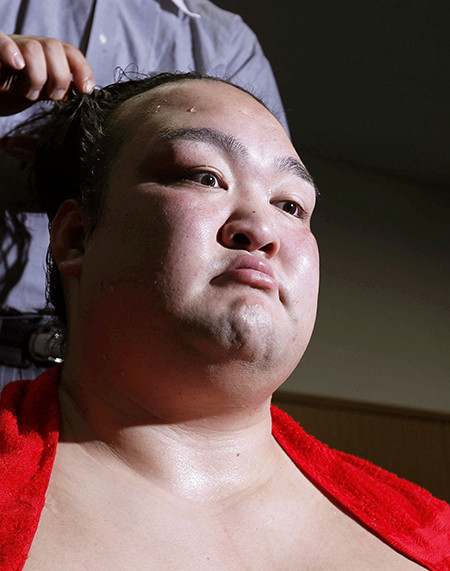 初場所で進退をかける稀勢の里 いま思い出される 先代師匠の言葉 その他競技 集英社のスポーツ総合雑誌 スポルティーバ 公式サイト Web Sportiva