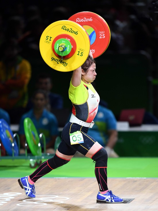 2016年リオ五輪ウエイトリフティング女子48㎏級で、苦境から挽回し銅メダルを獲得した三宅宏実