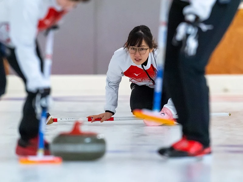 チームの解散も覚悟した 富士急 小穴桃里の壮絶なカーリング人生 その他競技 集英社のスポーツ総合雑誌 スポルティーバ 公式サイト Web Sportiva