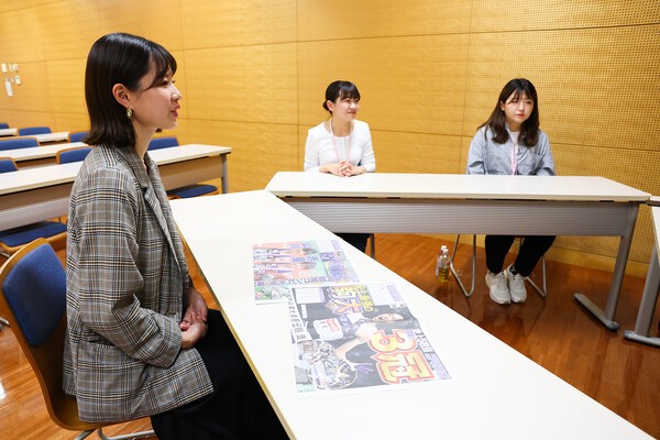 新聞製作の苦労についても打ち明けた photo by Kitagawa Naoki