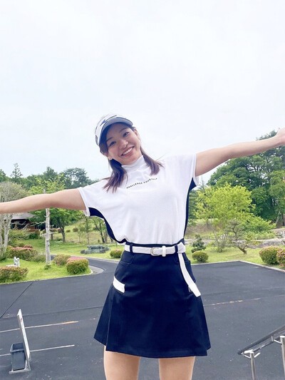 吉田知那美自身、オフにはゴルフを楽しんでいる。写真：本人提供