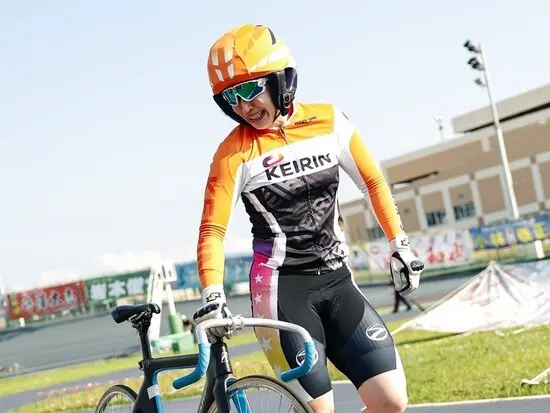 レース後、号泣する石井　photo by Yasuda Kenji