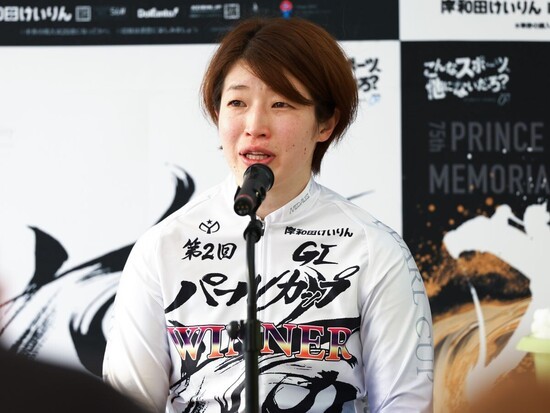 ＧⅠ初出場で栄冠に輝いた石井貴子　photo by Yasuda Kenji