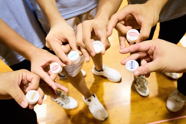 ドリンクの種類によってキャップの固さが異なるという