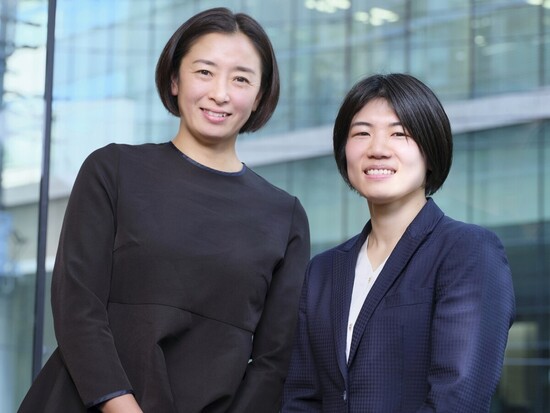 元競泳選手の伊藤華英さん（左）と柔道家の中村美里さん（右）　photo by Noto Sunao（a presto）