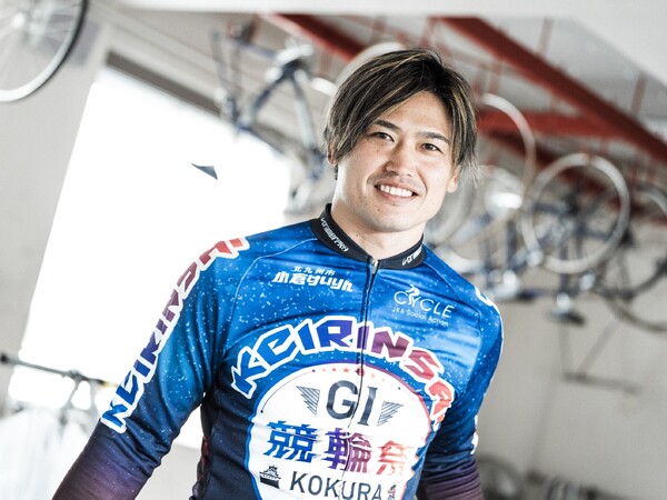 爽やかな笑顔が印象的な阿部拓真　photo by Gunki Hiroshi