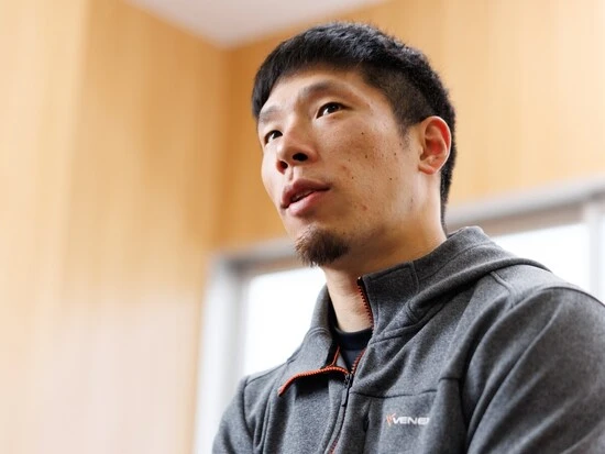 誠実に自身の過去を振り返るphoto by Photoraid