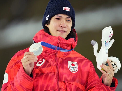 初めての五輪で３つのメダルを獲得した二階堂蓮　photo by Tsutomu Kishimoto/JMPA