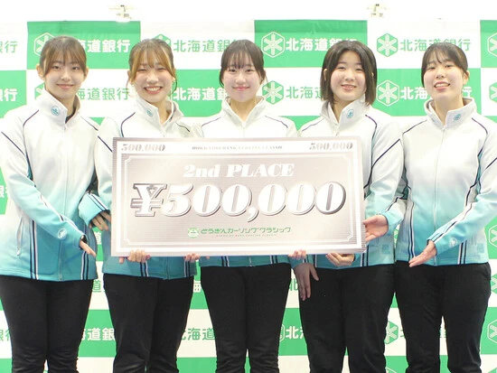 北海道ツアーで大きな注目を集めたS-Leap。写真左から田中萌珈、池田葉南、橋本明奏里、中尾美波、鈴木琴音
