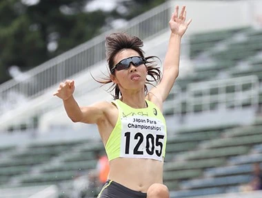 ベスト歩数は 19 から 17 へ 弱視ジャンパー澤田優蘭が今季好調 パラスポーツ 集英社のスポーツ総合雑誌 スポルティーバ 公式サイト Web Sportiva
