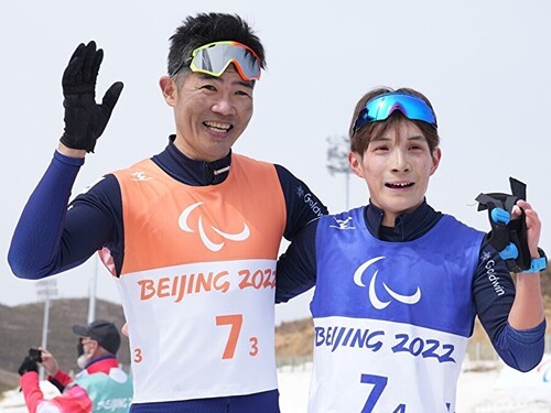 ７大会目のパラリンピック出場を果たした新田佳浩（左）と急成長を遂げた川除大輝
