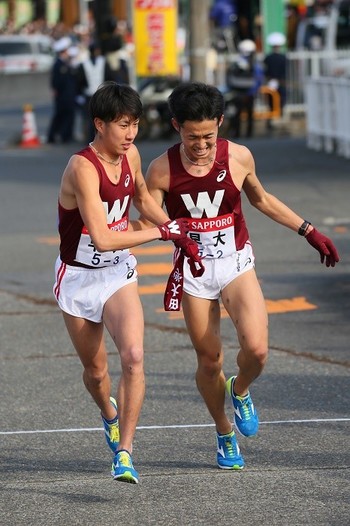今年の箱根では３区を走り、今季調子を上げている４年の武田凜太郎（左）