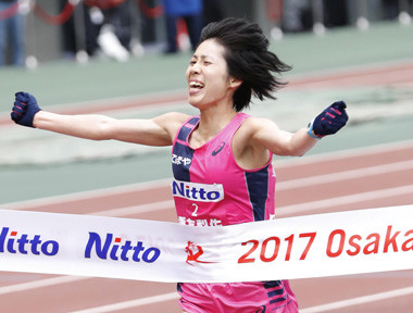 勝つために遅く走る日本のマラソン新戦術「ネガティブスプリット」とは