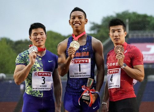 日本選手権100ｍの優勝はサニブラウン（中央）。２位は桐生（右）、３位が小池（左）だった。photo by Getty Images