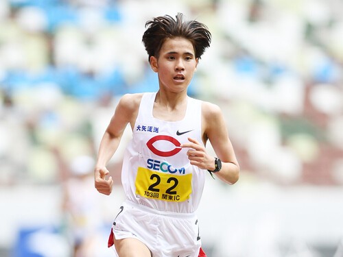 ５月の関東インカレ１部ハーフで３位の白川陽大　photo by 千葉 格/アフロ