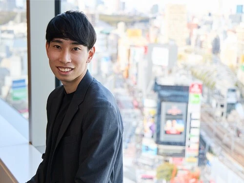 森田歩希は現在、立ち上がって間もない新部署で忙しい日々を送っている　photo by Murakami Shogo