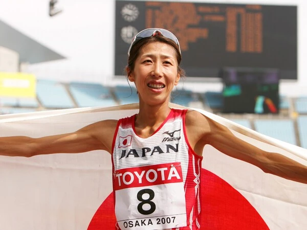マラソン15戦で５位以内が12回（優勝３回）、二度出場した世界陸上でもメダル２個（銀、銅）と、安定感のある走りが持ち味だった photo by Tsukida Jun/AFLO SPORT