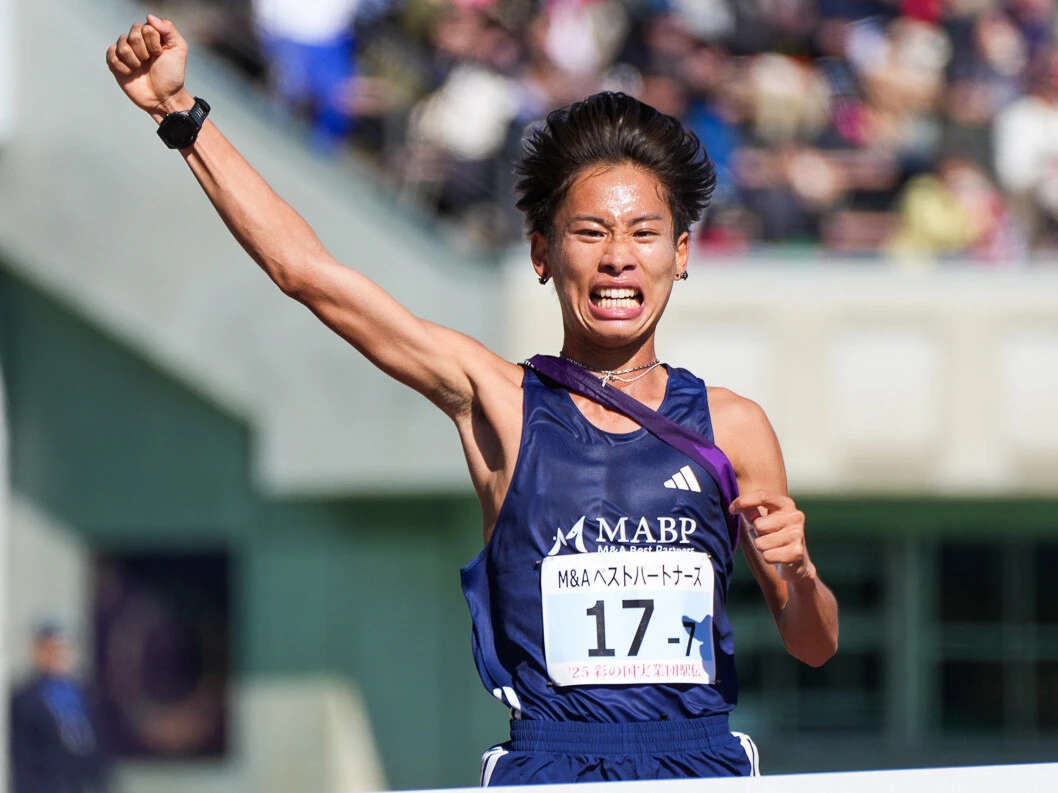 アンカーの中川雄太。厳しい予想もあるなか、ＭＡＢＰは各区間をミスなく走って６位でフィニッシュphoto by Wada Satoshi