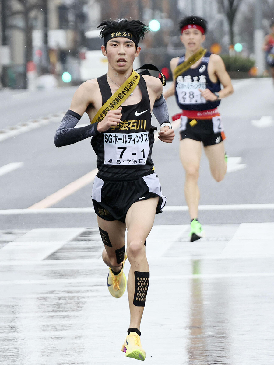 昨年の都大路１区区間賞で学法石川高の初優勝に貢献した増子陽太 photo by Kyodo News