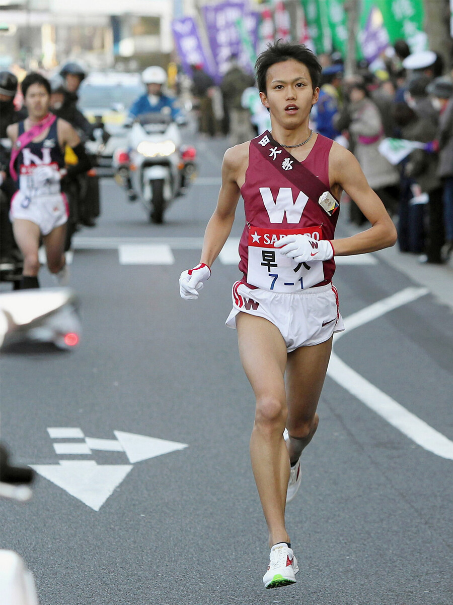 １区での逃げきりで１年時から衝撃を与えた早大・大迫傑　photo by 代表撮影/共同通信