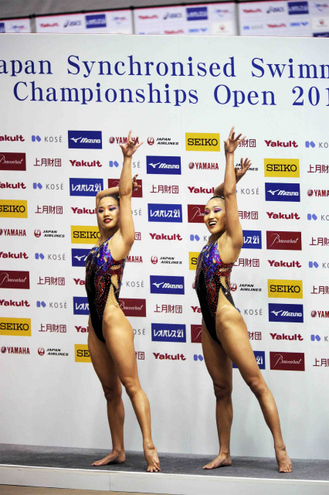 シンクロ マーメイドジャパンはロンドン五輪でメダル争いに絡めるのか 水泳 集英社のスポーツ総合雑誌 スポルティーバ 公式サイト Web Sportiva