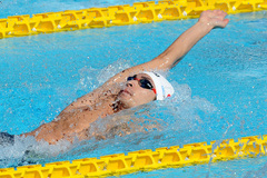 ６月15日、セッテコリ国際（ローマ）、100m背泳ぎで優勝した入江陵介