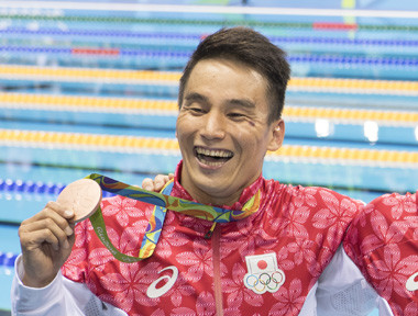 「これが自分色のメダルなのかも」。松田丈志が「銅」獲得で有終の美