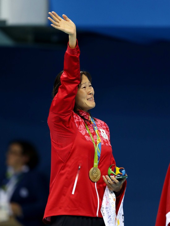 リオデジャネイロ五輪の競泳女子200m平泳ぎで金メダルを獲得した金藤理絵