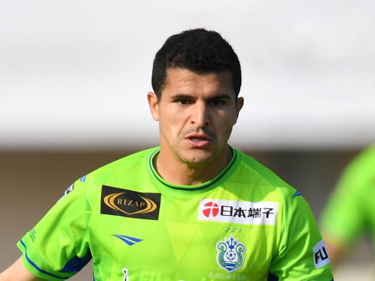 Reason why Moroccan-born FW TARIK, who played for shonan bellmare until last year, "definitely wanted to live in hiratsuka"