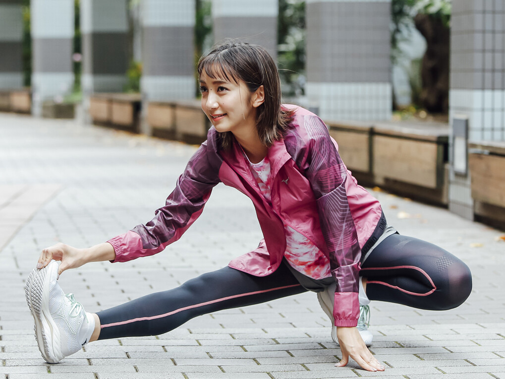 TBS近藤夏子アナがフルマラソンに挑戦。「階段で息切れするほどだった」生活から、高橋尚子直伝のフォームでサブ6を目指す