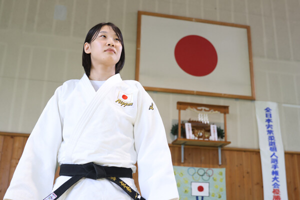 柔道の女子日本代表70kg級でパリ五輪に出場する新添