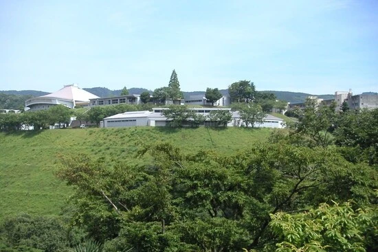 静岡県の伊豆にある日本競輪選手養成所。充実した施設が建ち並ぶ