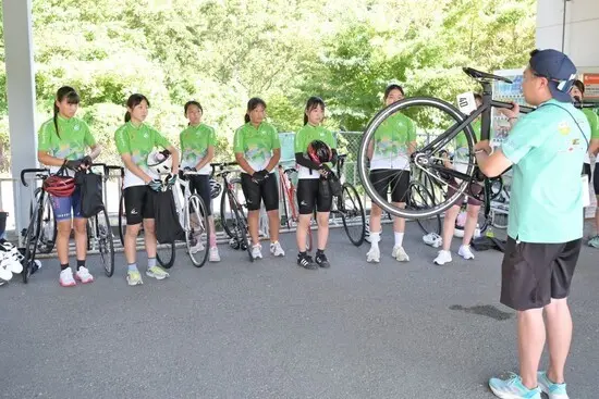 Cクラスはトラックバイクのレクチャーからスタート　photo by Kishiku Torao