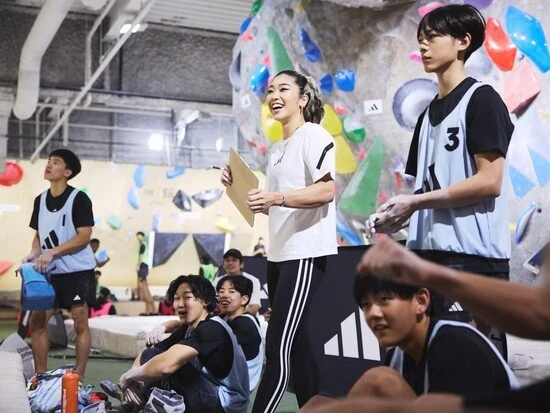 第２弾での練習風景。野中生萌選手のイベントではユース・ジュニア世代の30人が参加　©アディダス