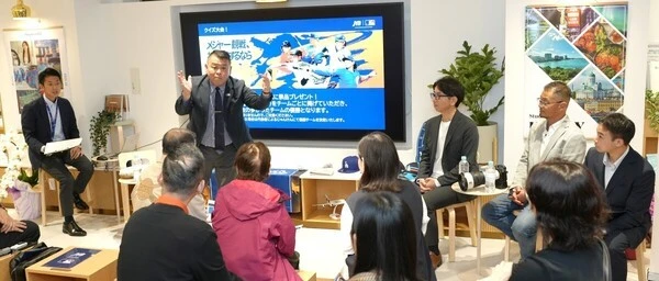 トークLIVEの様子。AKI猪瀬氏（左から２人目）らがMLBオールスターの魅力を語り尽くした　photo by JTB