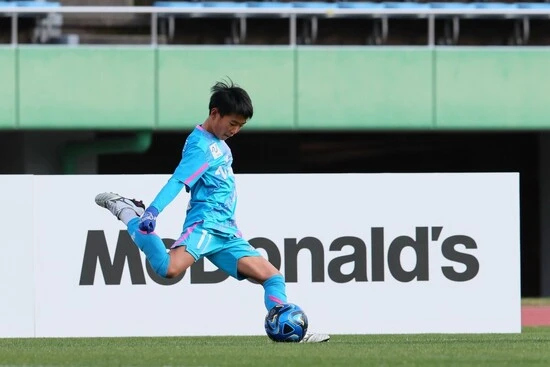 マクドナルドも協賛する全国大会「JFA第49回全日本U-12サッカー選手権大会」には全48チームが参加。毎年、日本一を目指し熱い戦いが繰り広げられる