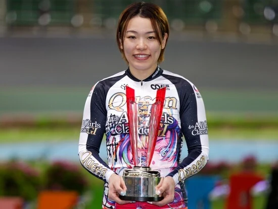 今年最初のＧⅠで優勝を飾った佐藤水菜。これで年末のガールズグランプリの出場権も獲得した　photo by Manabu Takahashi