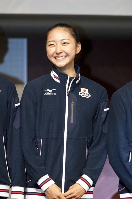 ８月１７日（金）、ロンドン五輪体操の祝勝会が行なわれ、体操男子、体操女子、トランポリン、新体操の日本代表が出席した。ロンドン五輪で新体操団体は７位に入賞し、次のリオ五輪につながる活躍をみせた。写真は畠山愛理選手photo by Honda Takeshi