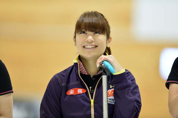 ３月16日、ラトビアでカーリング女子の世界選手権が開幕した。日本からは中部電力が代表チームとして参加。主将の市川美余は、五輪切符獲得を目標に掲げ、大会での奮闘を誓った。記事を読む＞【カーリング】世界選手権開幕。中部電力・市川美余は奇跡を起こせるかphoto by Nakamura Hiroyuki
