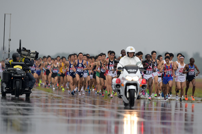 雨が降りしきる中、今年も熾烈なレースが展開された記事を読む＞箱根駅伝予選会、明暗を分けた「10秒」の差はどこにあったのかphoto by Nakamura Hiroyuki