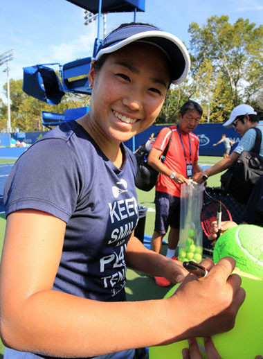『シングルス、ダブルス二刀流で世界に挑む！』■日比野菜緒選手（21歳／世界ランクシングルス76位）記事を読む＞全米オープンを熱くした、日本と世界の「テニス美女」たちphoto by Ko Hitoshi