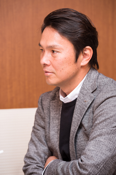 福田正博（ふくだ・まさひろ）／1966年12月27日生まれ。神奈川県出身。JSL時代、三菱（現・浦和）に入団し1993年からＪリーグへ。1995年には32得点をマークし、日本人初のＪリーグ得点王となる。2002年、現役引退。S級ライセンス取得後、2008年から浦和レッズコーチに就任。現在はサッカー解説者として『S☆1』（TBS）など各媒体で活躍。記事を読む＞名波浩監督が明かす、ジュビロを救った「奇跡のゴール」秘話photo by Sano Miki