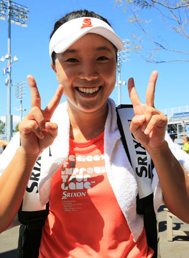 『笑顔でピース！　スランプを脱して再び上位へ』■奈良くるみ選手（25歳／世界ランクシングルス81位）記事を読む＞全米オープンを熱くした、日本と世界の「テニス美女」たちphoto by Ko Hitoshi