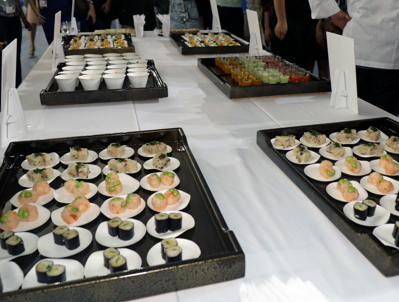 ジャパンハウスの日本食の試食コーナーも賑わっていた記事を読む＞ジーコも登場で「しゃぶしゃぶ」アピール。リオ市内に東京が出現photo by JMPA★★リオデジャネイロオリンピック2016★★特設ページ＞＞
